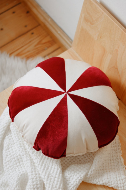 Patchwork pillow "Red candy"