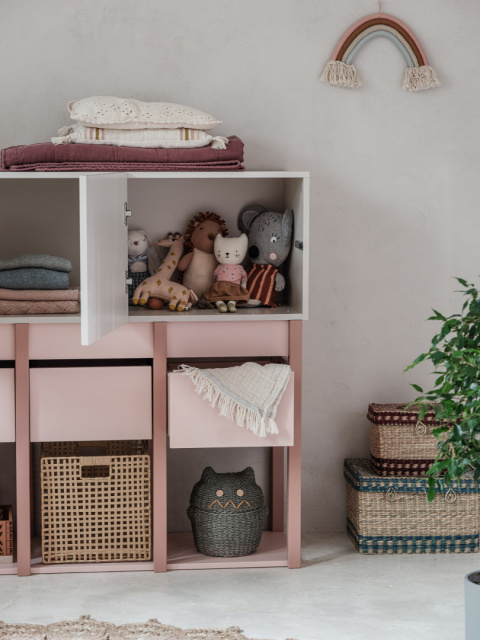 Pink tweens chest of drawers