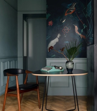 Tapeta Teal Blue Garden od Wallcolors