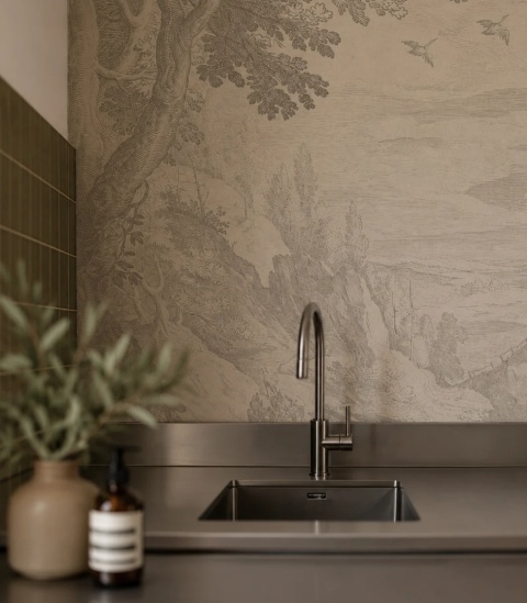 Sacred Path Beige Tapete von Wallcolors