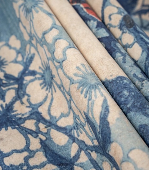 Indigo Reverie Tapete von Wallcolors